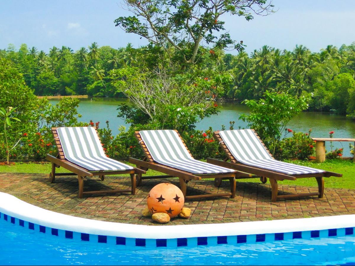 Hikka Hide Villa Hikkaduwa Bagian luar foto