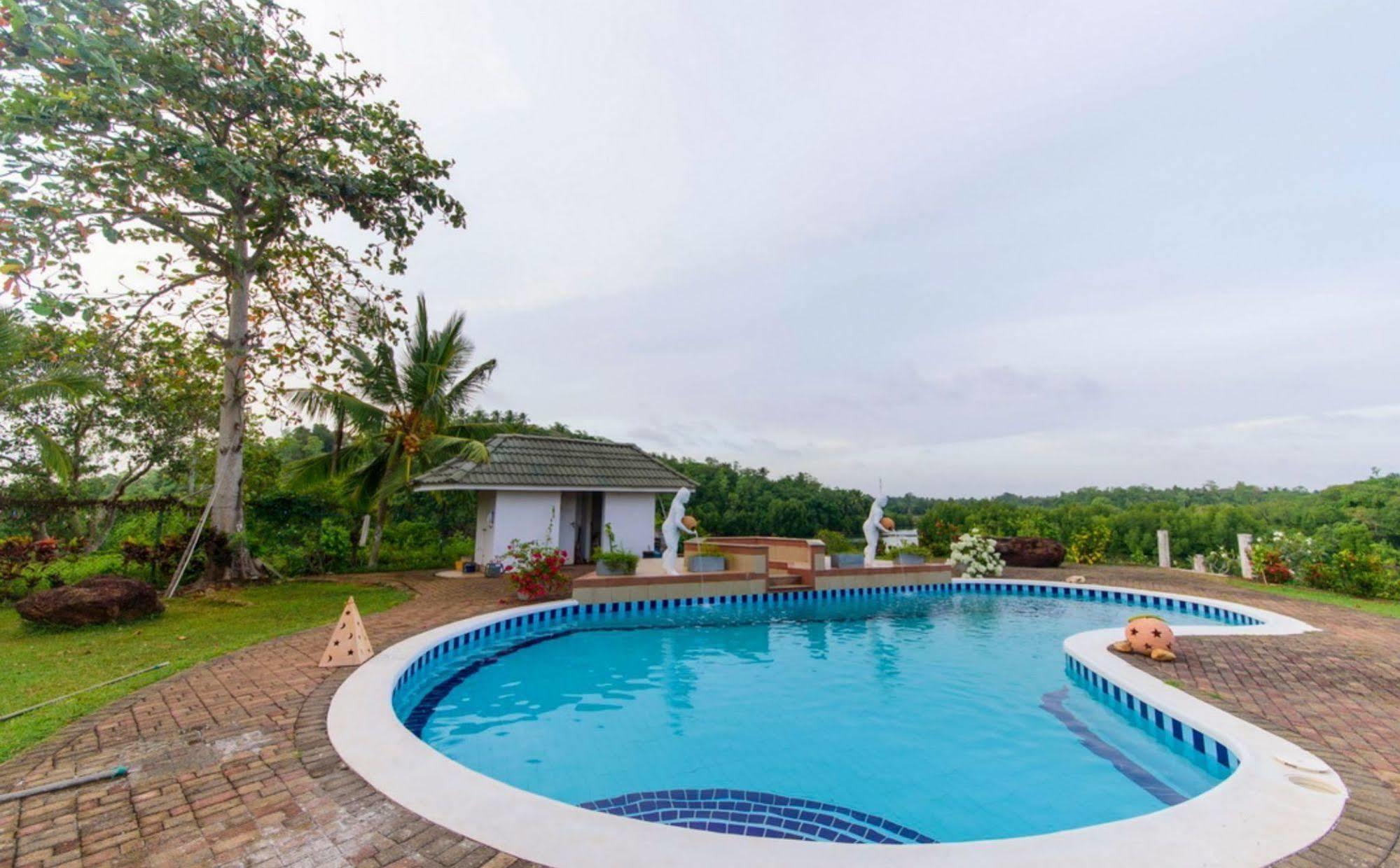 Hikka Hide Villa Hikkaduwa Bagian luar foto